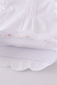 Premium white floral embroidery set