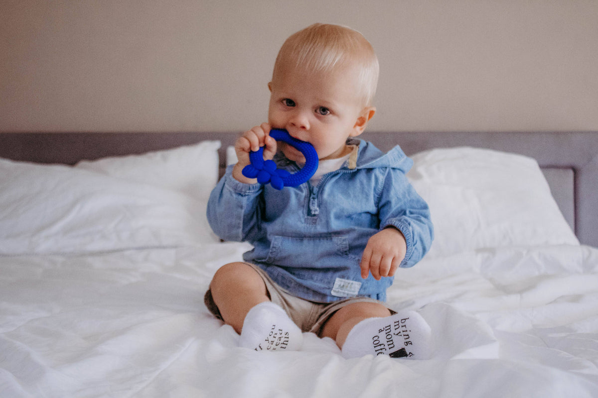 If you can read this Bring My Mom a Coffee® Baby Socks Gifts