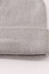 Grey ribbed basic knit beanie