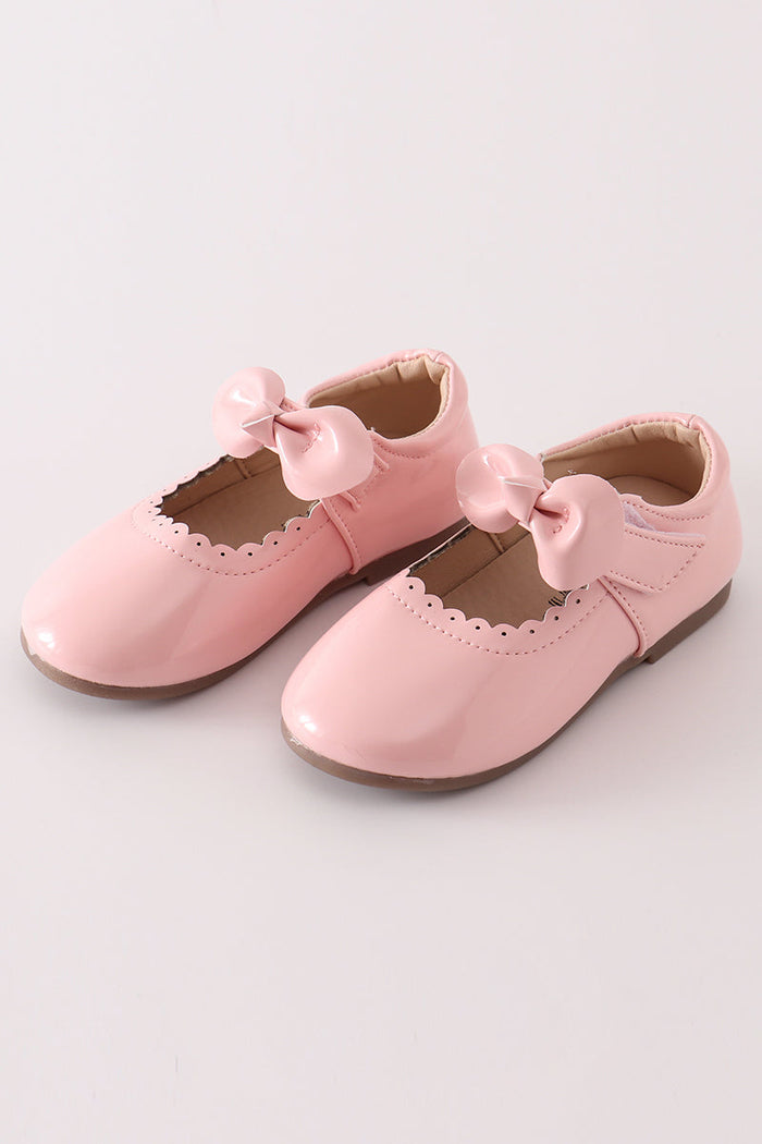 Pink bow mary jane shoes